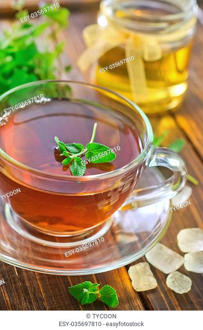 Tea with mint and honey