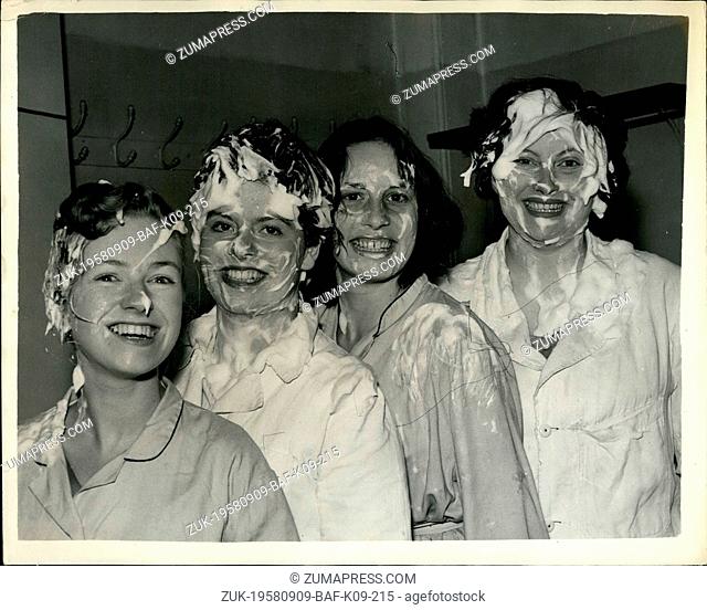 Sep. 09, 1958 - Students become stars - for five minutes. Complete with artificial paint: Four students of the Park Teachers' College, Cockfosters