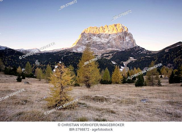 Mt Langkofel or Sasso Lungo from the Gardena Pass road, in autumn, Dolomites, South Tyrol, Alto Adige, Italy