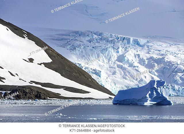 The icebergs and mountains of Admiralty Bay, King George Island, Antarctica