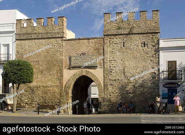 Gate of Jerez and wall of El Arrabal, Tarifa, province of Cadiz, Andalucia, Spain