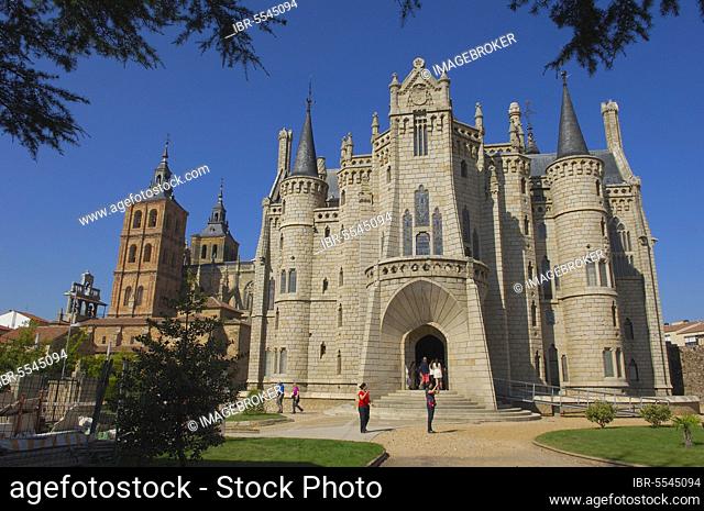 Astorga, Gaudi Palace now Museun of the ways, Episcopal Palace, Via de la plata, Ruta de la plata, Leon province, Castilla y Leon, Camino de Santiago