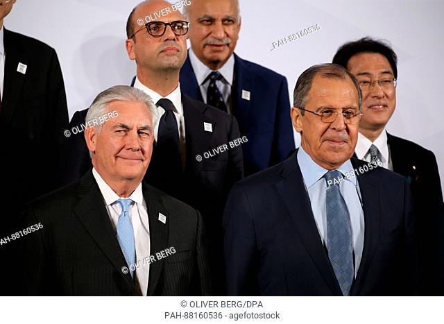 US-American Minister of Foreign Affairs Rex Tillerson (front, l), Russian Minister of Foreign Affairs Sergey Lavrov (front, r)