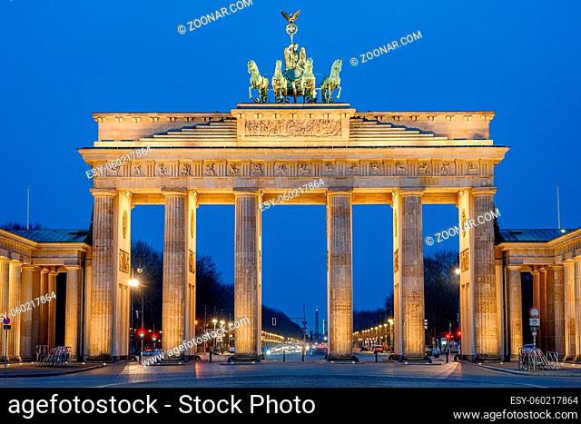Das Brandenburger Tor in Berlin im Morgengrauen