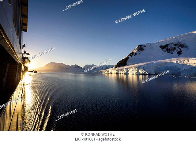 Neumayer Channel, Palmer Archipelago, Antarctic Peninsula, Antarctaica