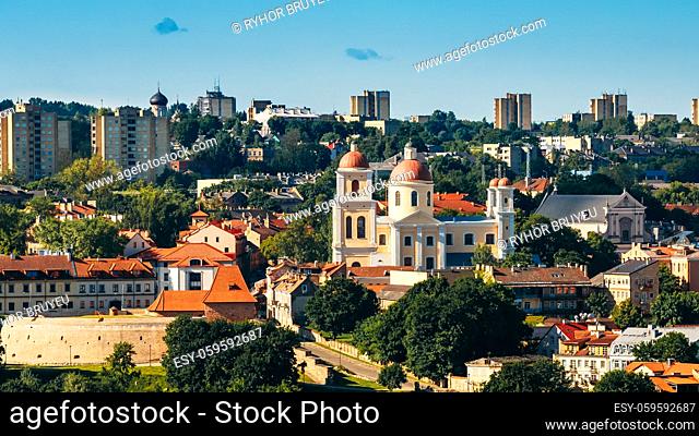 Sunset Sunrise Cityscape Of Vilnius, Lithuania In Summer. Beautiful Panoramic View Of Old Town In Evening. View From The Hill Of Upper Castle