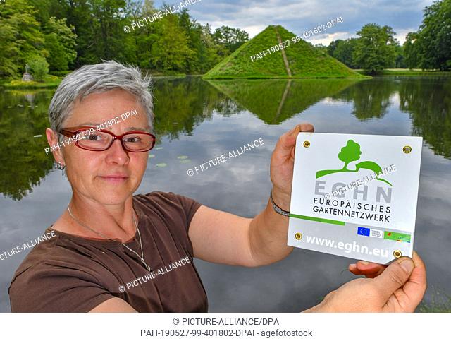 27 May 2019, Brandenburg, Cottbus: Karina Müller, pyramid gardener of the Fürst-Pückler-Museum Park und Schloss Branitz Foundation