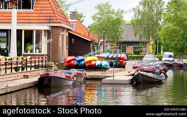 Boats for rent in the tourstic little village Blokzijl in teh Netherlands