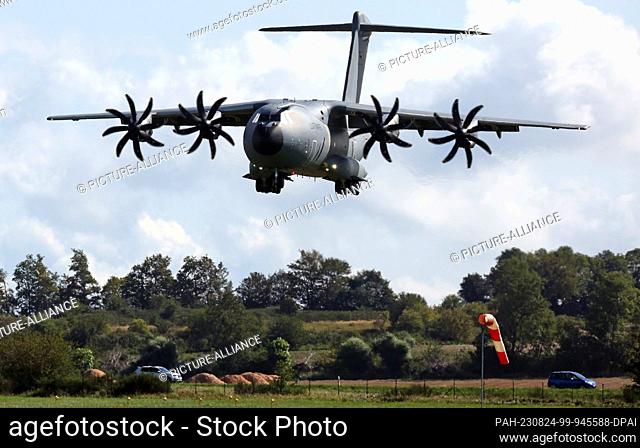 24 August 2023, Mecklenburg-Western Pomerania, Barth: A Bundeswehr Airbus A 400 transport aircraft lands at the Baltic Sea airport