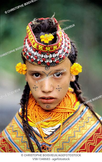 Pakistan, Kalash Valleys, Bumburet valley, Young Kalasha girl