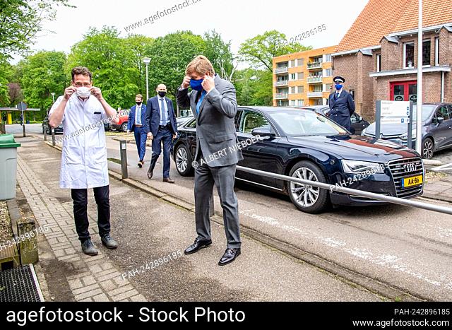 King Willem-Alexander of The Netherlands arrives at the Radboud universitair medisch centrum Dekkerswald in Groesbeek, on May 25, 2021