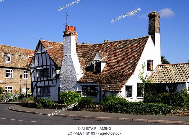England, Cambridgeshire, Houghton. A half-timbered house in the village of Houghton