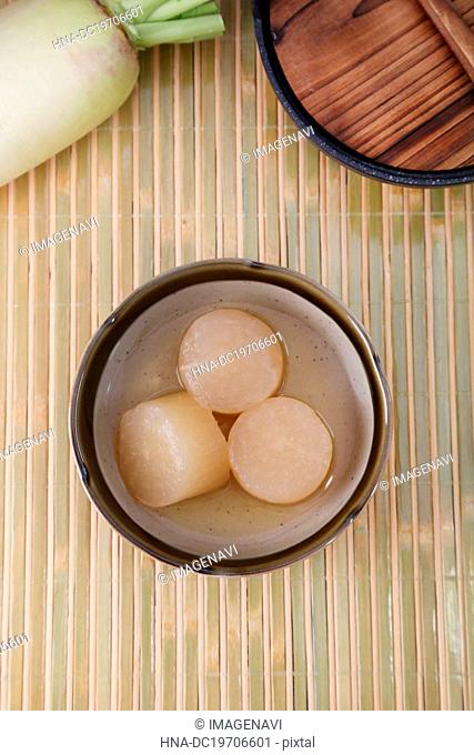 Daikon-oroshi (Grated Japanese radish)