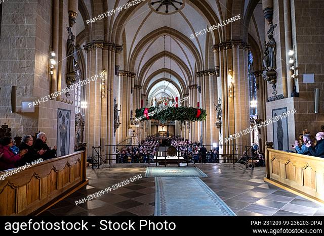09 December 2023, North Rhine-Westphalia, Paderborn: At the presentation of the newly appointed Archbishop of Paderborn, the appointed Archbishop Udo Markus...