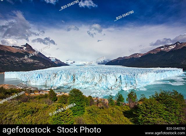 Perito Moreno glacier. Los Glaciares National Park. Argentino Lake. Near El Calafate. Santa Cruz province. Patagonia. Argentina