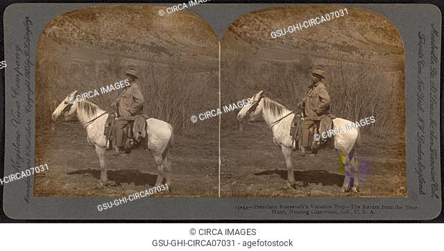 President Roosevelt's Vacation Trip, the Return from the Bear Hunt, nearing Glenwood, Col., USA, Stereo Card, Keystone View Company, 1905