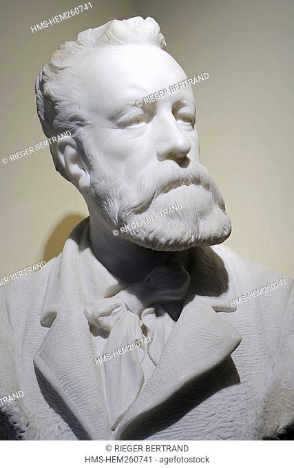 France, Loire Atlantique, Nantes, Musee Jules Verne, Jules Verne's bust