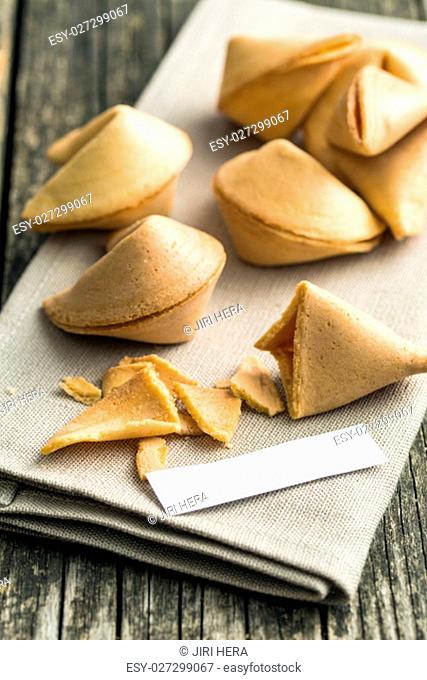 The fortune cookies on napkin