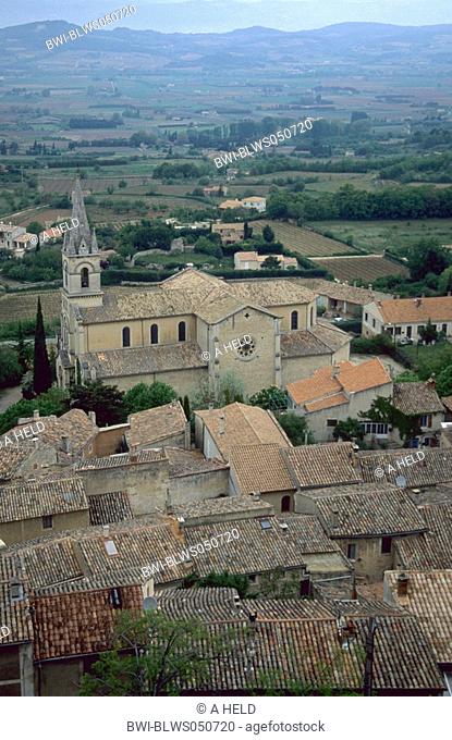view on village, France, Provence, Bonnieux