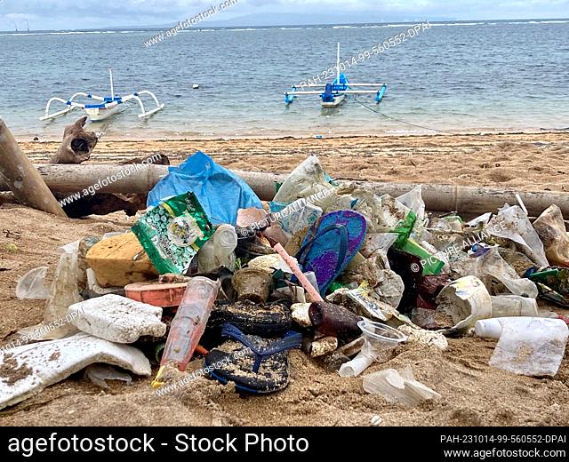 FILED - 19 October 2022, Indonesia, Sanur: Garbage lies on the beach of Sanur after the monsoon rains. (to dpa: ""Problems in paradise: tourist tax on Bali...
