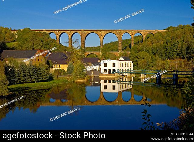 Zwickauer Mulde with hydroelectric power plant and G”hren Viaduct, Saxony, Germany
