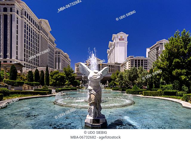 The USA, Nevada, Clark County, Las Vegas, Las Vegas Boulevard, The Strip, Caesar Palace, fountain