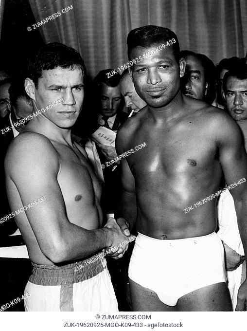 Sep. 25, 1962 - London, England, U.K. - Boxer 'Sugar' RAY ROBINSON was born on May 3, 1921 in Ailey, Georgia, pictured after a fight with TERRY DOWNES at...