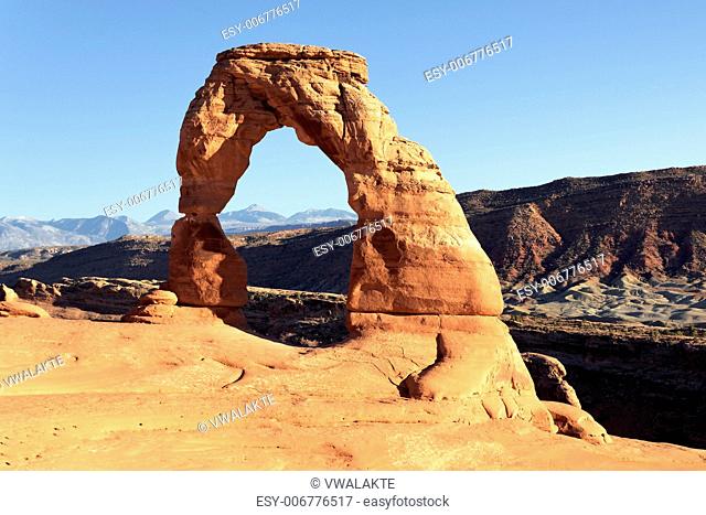 horizontal view of famous Delicate Arch, Utah, USA