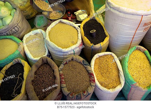 Grano, spices, rice, Market Karnataka, India, Asia