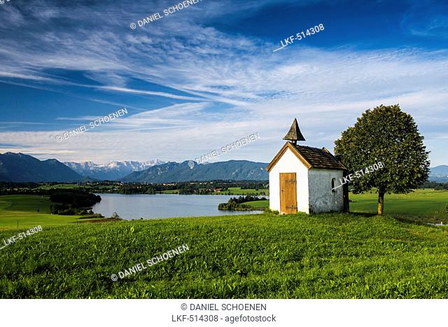 chapel near Aidling, Riegsee and Murnau with Zugspitze, Upper Bavaria, Bavaria, Germany