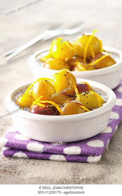 Mirabelle plums with honey, oranges and spices