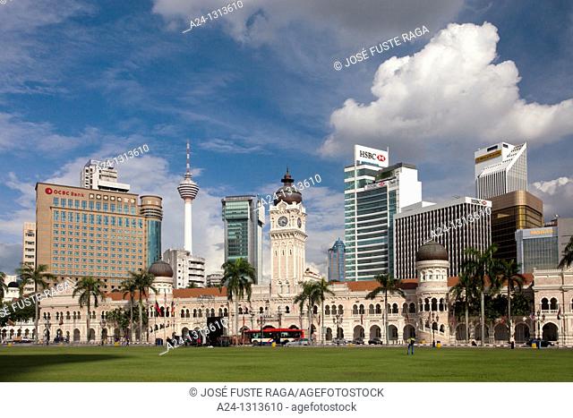 Malaysia, Kuala Lumpur City, Merdeka Square, Sultan Abdul Samad Bldg, Menara Tower