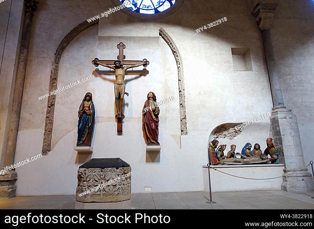 Kreuzigungsgruppe in Gross St. Martin, romanische Basilika aus dem 12. Jahrhundert, Köln, Nordrhein-Westfalen, Deutschland