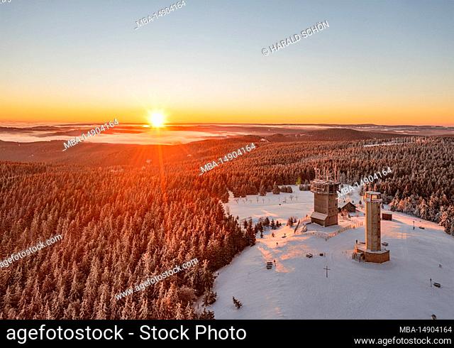 Germany, Thuringia, Suhl, Gehlberg, Schneekopf (second highest mountain of Thuringian Forest), observation and climbing tower, telecommunication tower