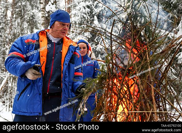 RUSSIA, MOSCOW REGION - DECEMBER 15, 2023: Roscosmos cosmonaut Oleg Novitsky (L) and spaceflight participant Marina Vasilevskaya of Belarus of the main crew of...