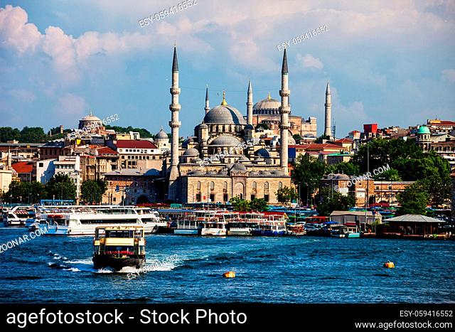 Turkey, Istanbul, city skyline with New Mosque seen from Golden Horn, Eminonu district