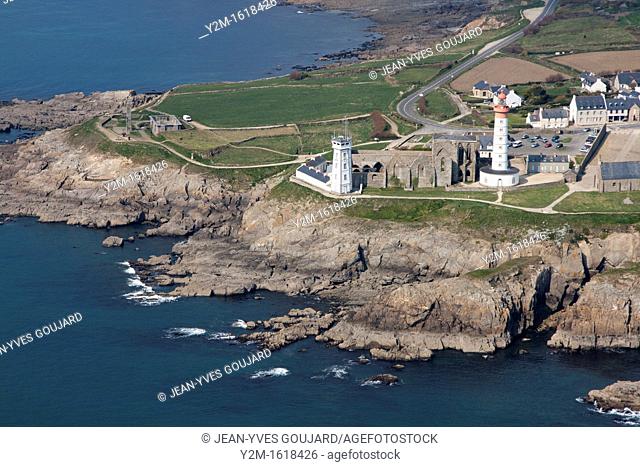 Lighthouse, Saint-Mathieu point, Finistère, Bretagne, France