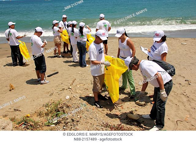Coastal cleanup day Venezuela