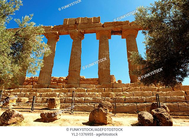 Greek Temple of Juno Lacina, Agrigento, sicily