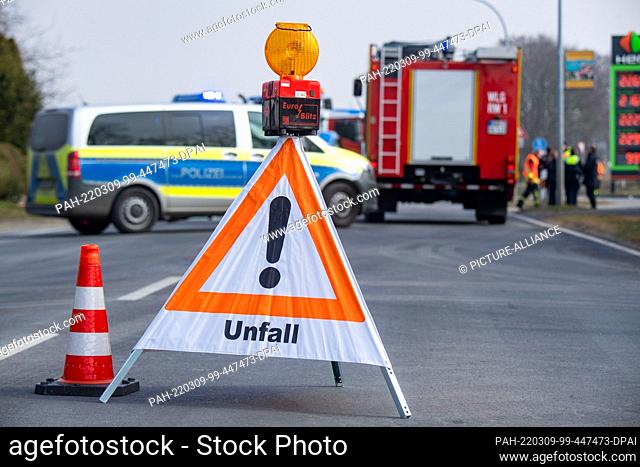 09 March 2022, Mecklenburg-Western Pomerania, Wolgast: Vehicle standing after an accident on the federal highway 111 near the Wolgast district of Mahlzow...