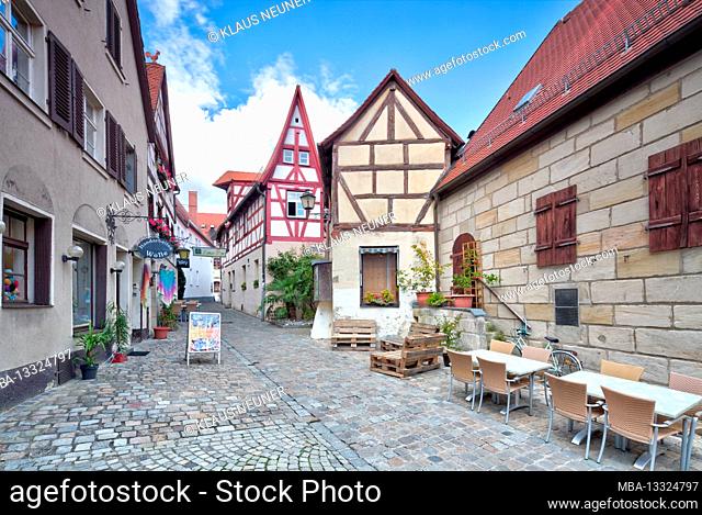 Alley, house facade, half-timbered, half-timbered house, old town, architecture, autumn, Lauf an der Pegnitz, Middle Franconia, Franconia, Bavaria, Germany