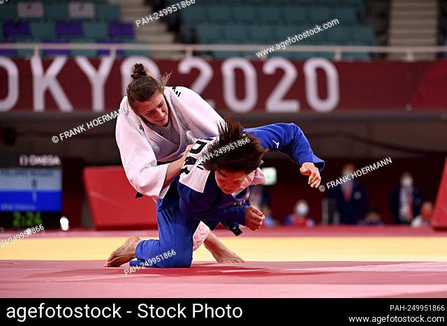 Michaela POLLERES (AUT) in her fight versus Chizuru ARAI (JPN), judo, women, women -70 kg, final, final, on 07/28/2021, Nippon Budokan