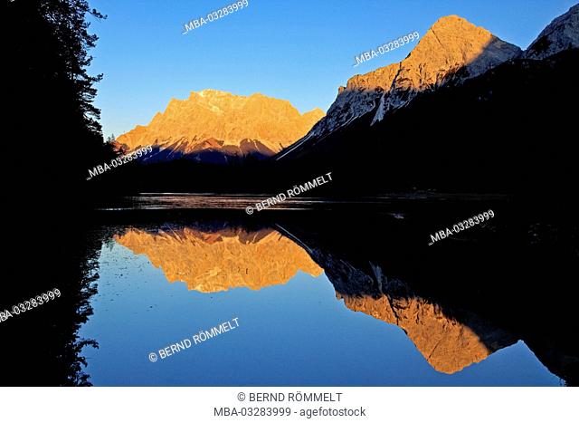 Austria, Tyrol, Reutte district, Zugspitze region, Weissensee, Zugspitze, Zugspitze massif