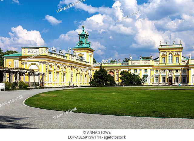 Poland, Mazovia Province, Warsaw. The 17th century Wilanow Royal Palace in Warsaw