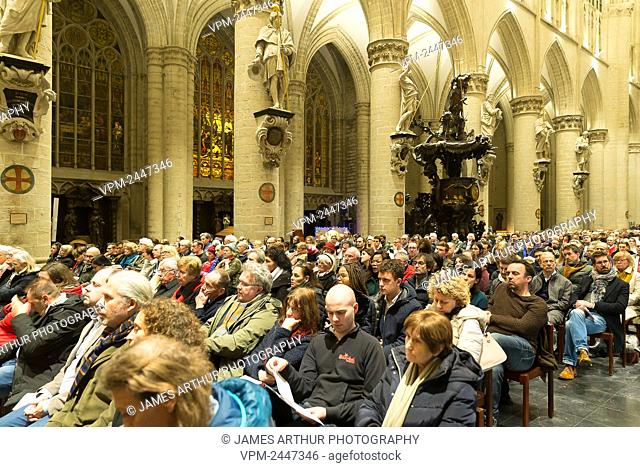 Illustration picture shows the celebration of the Midnight mass on Christmas eve at the 'Kathedraal van Sint-Michiel en Sint-Goedele - Cathedrale...
