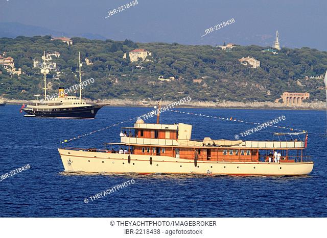 Motor yacht, Over The Rainbow, built by Dickie & Sons, length of 35 metres, built in 1930, off Monaco, in front of Cap Martin, Côte d'Azur, Mediterranean