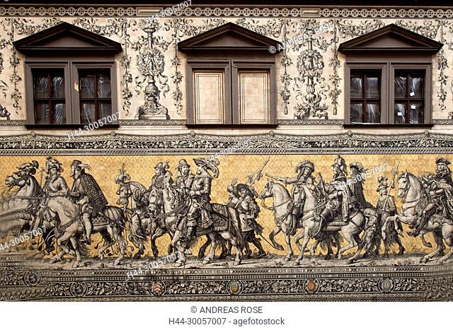 Mural Fuerstenzug Facade of the Stallhof at the Augustusstrasse, Dresden, Saxony, Germany, Europe