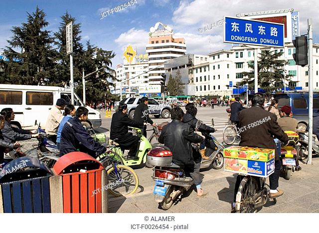 China, Yunnan, Kunming, traffic
