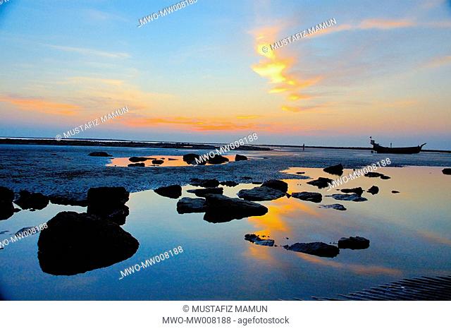 Sunset at Saint Martin’s Island at Teknaf in Cox’s Bazar It is the only coral island of Bangladesh and one of the famous tourist destinations of the country St...