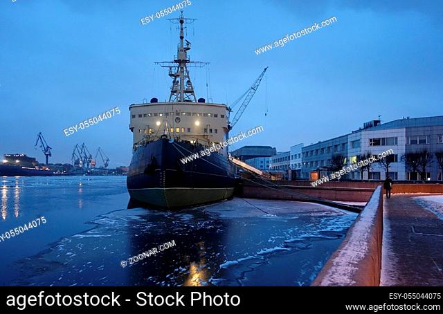 Winter evening and icebreaker on Lieutenant Schmidt's embankment in St. Petersburg